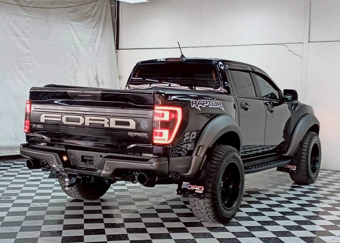 Used 10
                    FORD
                     for Sale Image