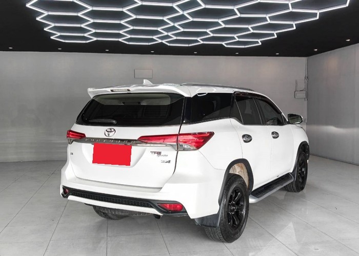 Used 6
                    TOYOTA
                     for Sale Image