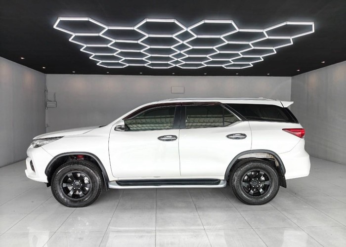 Used 6
                    TOYOTA
                     for Sale Image