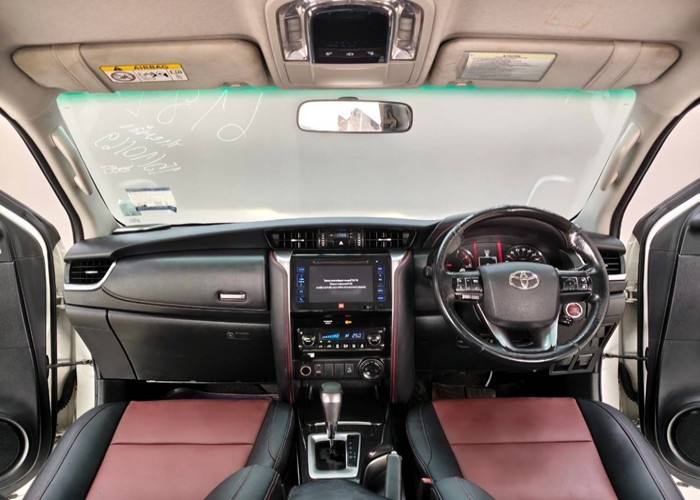 Used 6
                    TOYOTA
                     for Sale Image