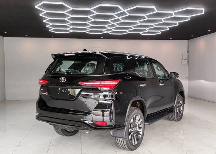 Used 5
                    TOYOTA
                     for Sale Image