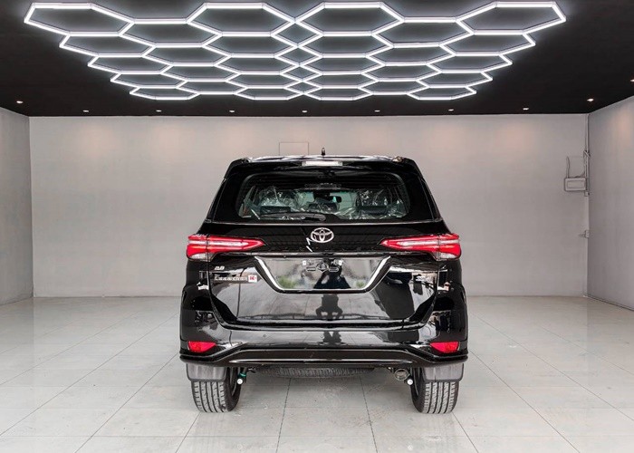 Used 5
                    TOYOTA
                     for Sale Image