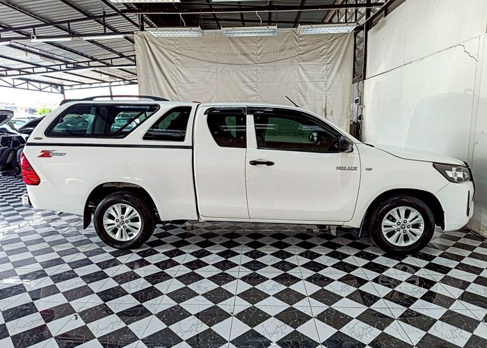 Used 11
                    TOYOTA
                     for Sale Image