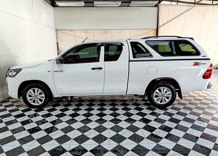 Used 11
                    TOYOTA
                     for Sale Image