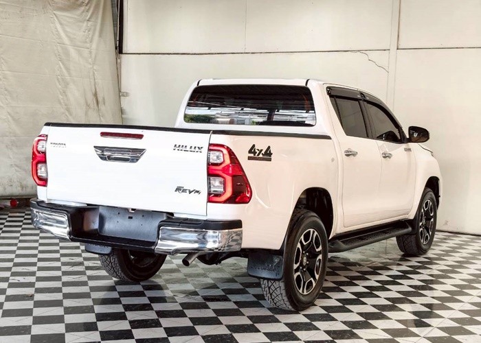 Used 10
                    TOYOTA
                     for Sale Image