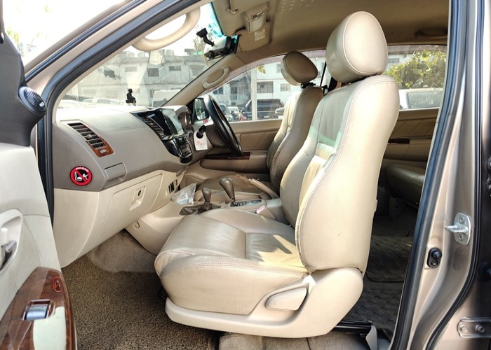 Used 7
                    TOYOTA
                     for Sale Image