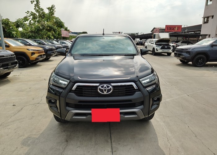 Used 5
                    TOYOTA
                     for Sale Image
