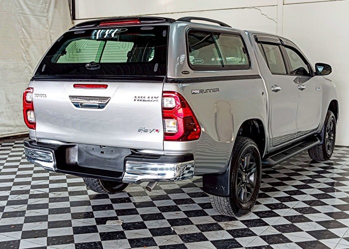 Used 12
                    TOYOTA
                     for Sale Image