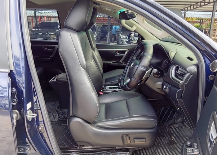 Used 10
                    TOYOTA
                     for Sale Image