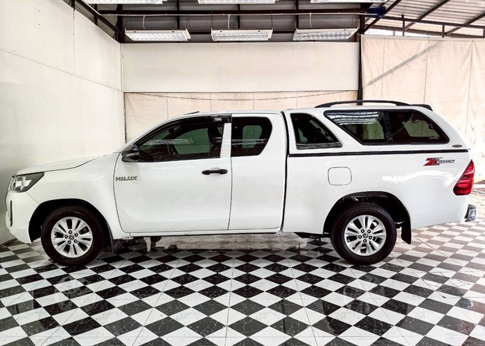 Used 11
                    TOYOTA
                     for Sale Image