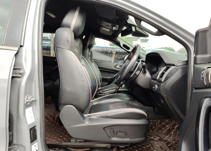 Used 9
                    FORD
                     for Sale Image