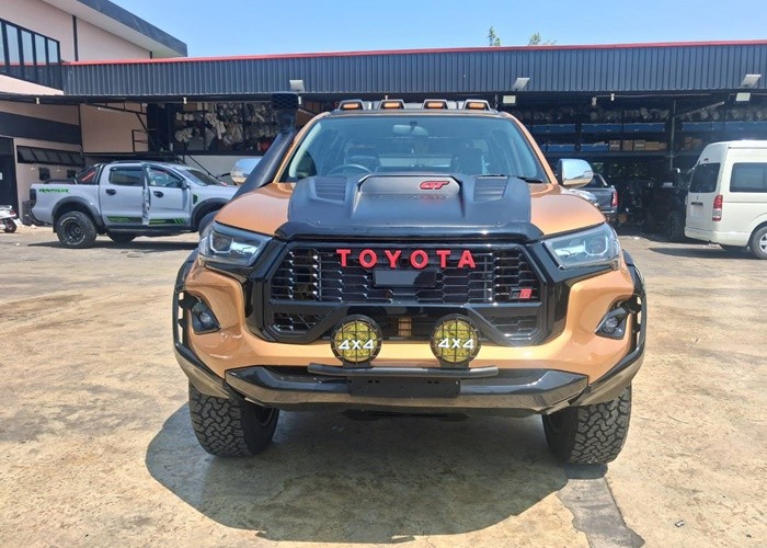 Used 12
                    TOYOTA
                     for Sale Image
