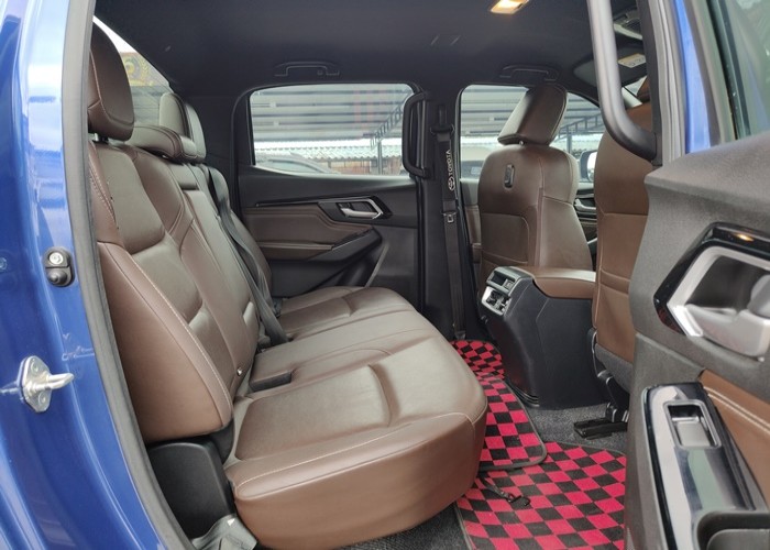 Used 1
                    ISUZU
                     for Sale Image