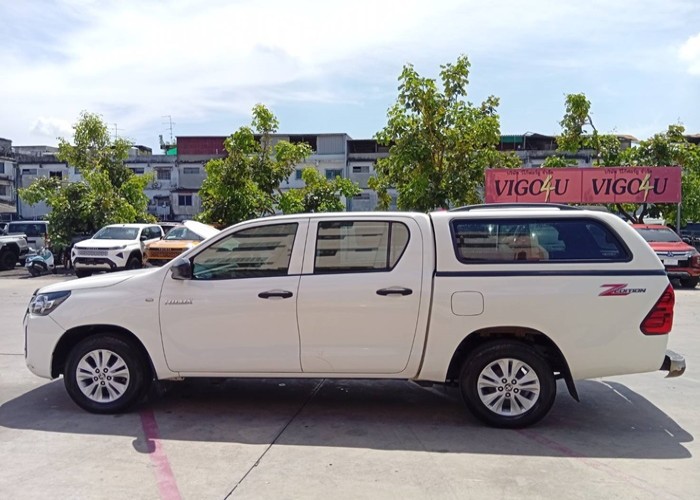 Used 12
                    TOYOTA
                     for Sale Image