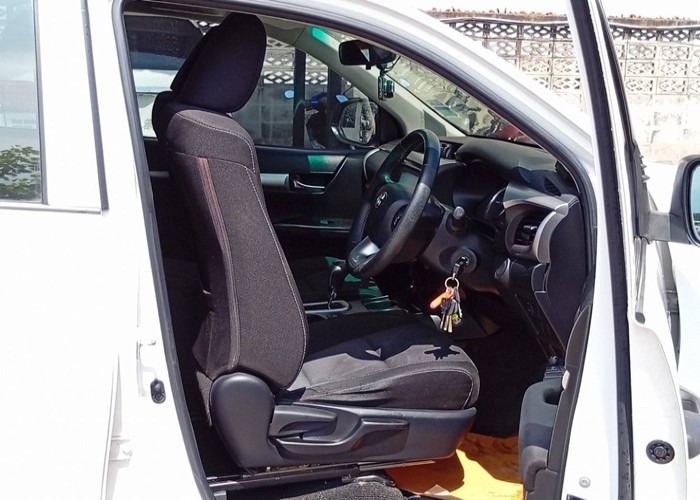 Used 12
                    TOYOTA
                     for Sale Image