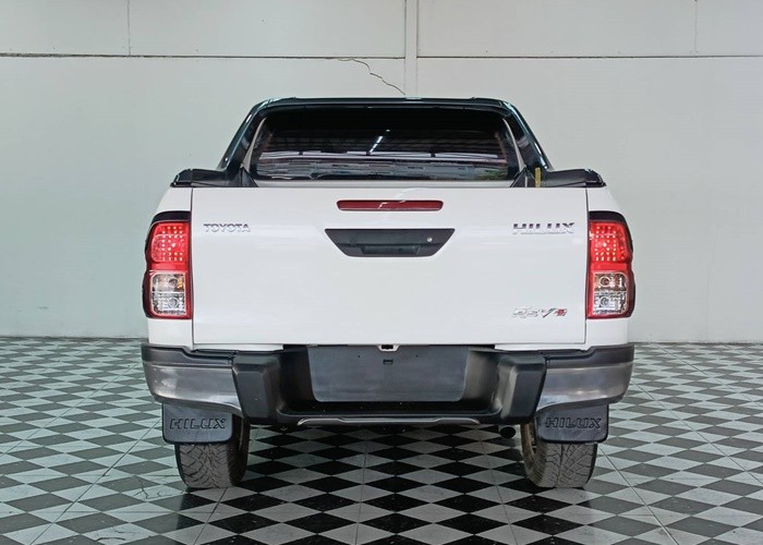 Used 12
                    TOYOTA
                     for Sale Image