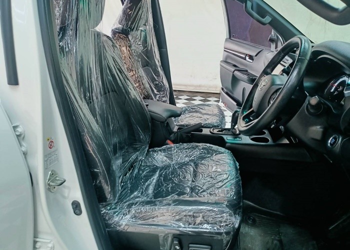 Used 12
                    TOYOTA
                     for Sale Image