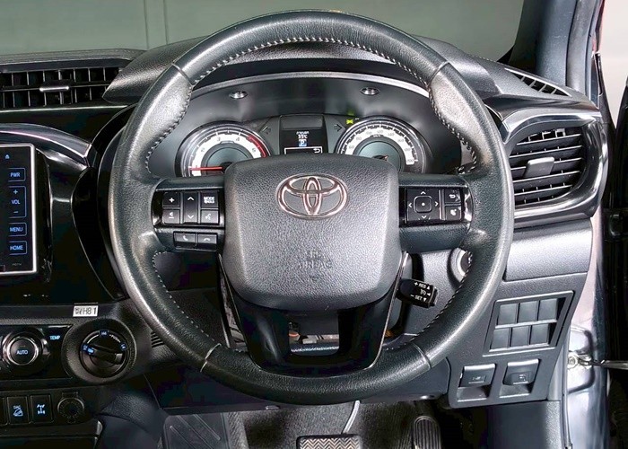 Used 5
                    TOYOTA
                     for Sale Image