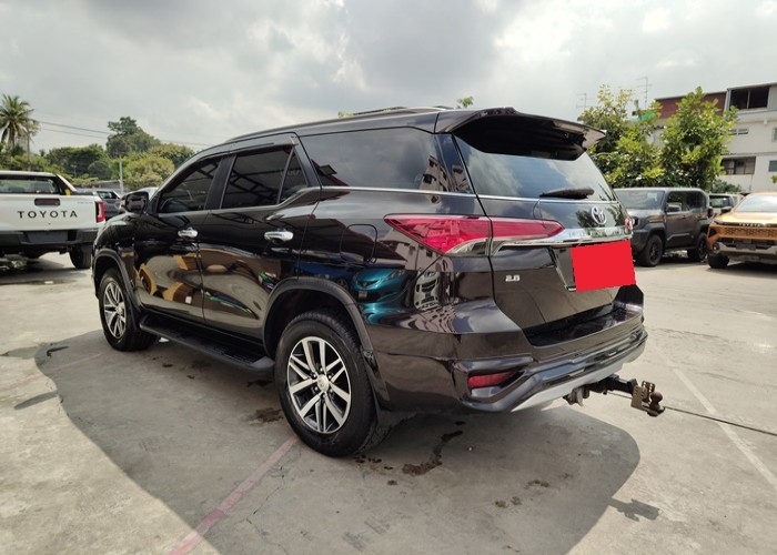 Used 5
                    TOYOTA
                     for Sale Image
