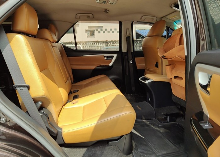 Used 5
                    TOYOTA
                     for Sale Image
