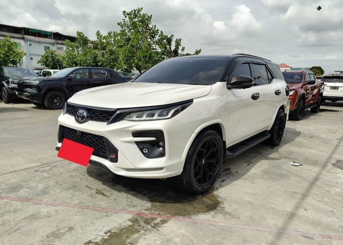 TOYOTA