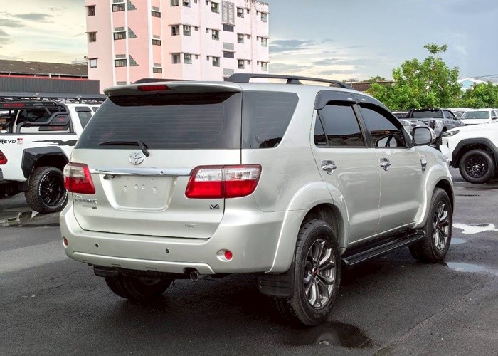 Used 7
                    TOYOTA
                     for Sale Image