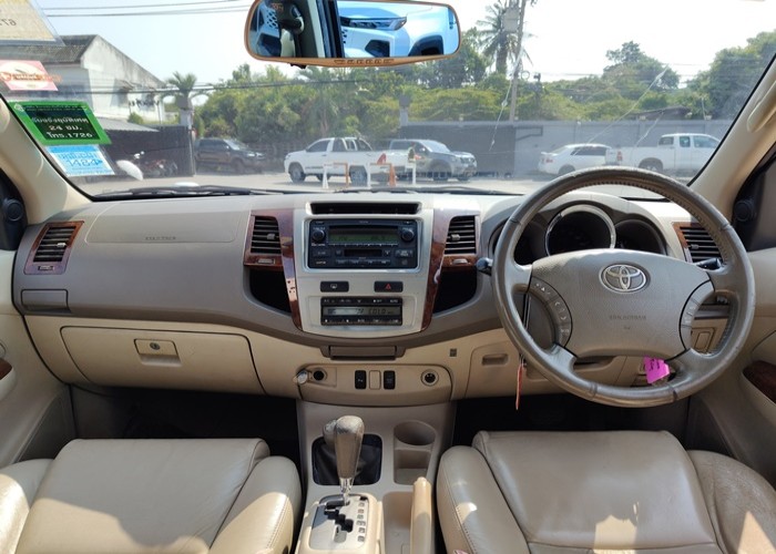 Used 7
                    TOYOTA
                     for Sale Image