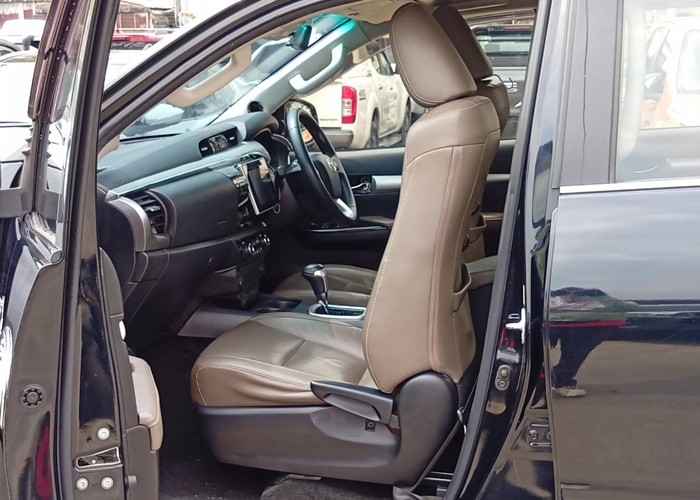 Used 11
                    TOYOTA
                     for Sale Image