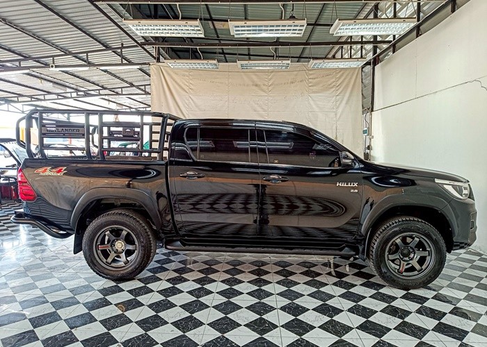 Used 9
                    TOYOTA
                     for Sale Image