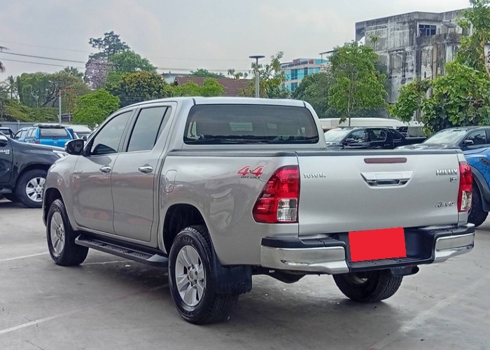 Used 12
                    TOYOTA
                     for Sale Image