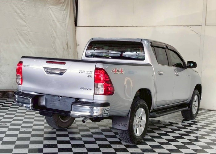 Used 12
                    TOYOTA
                     for Sale Image