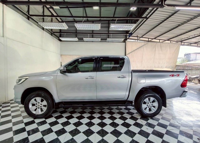 Used 12
                    TOYOTA
                     for Sale Image