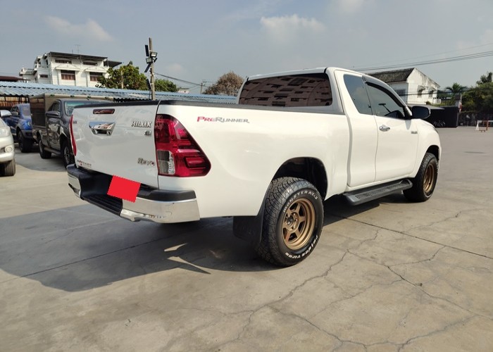 Used 8
                    TOYOTA
                     for Sale Image