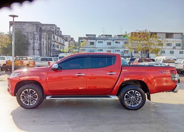 Used 6
                    MITSUBISHI
                     for Sale Image