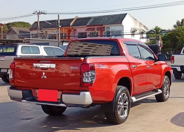 Used 6
                    MITSUBISHI
                     for Sale Image