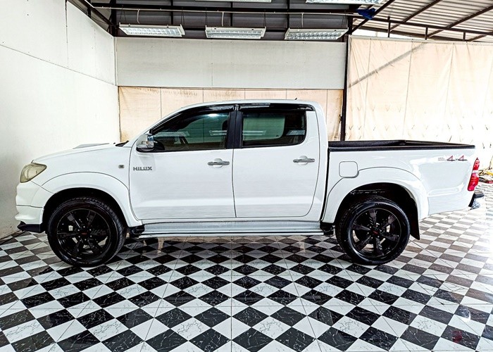 Used 6
                    TOYOTA
                     for Sale Image