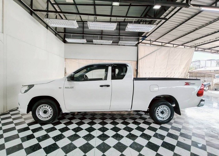 Used 9
                    TOYOTA
                     for Sale Image