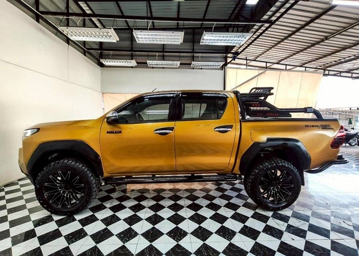 Used 9
                    TOYOTA
                     for Sale Image