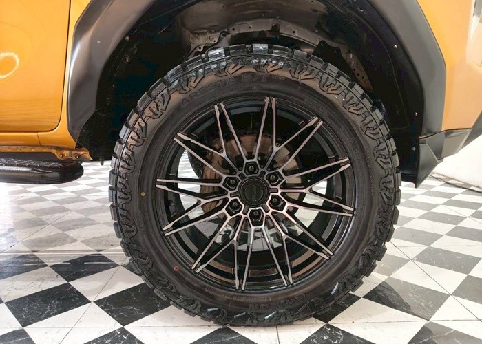 Used 9
                    TOYOTA
                     for Sale Image