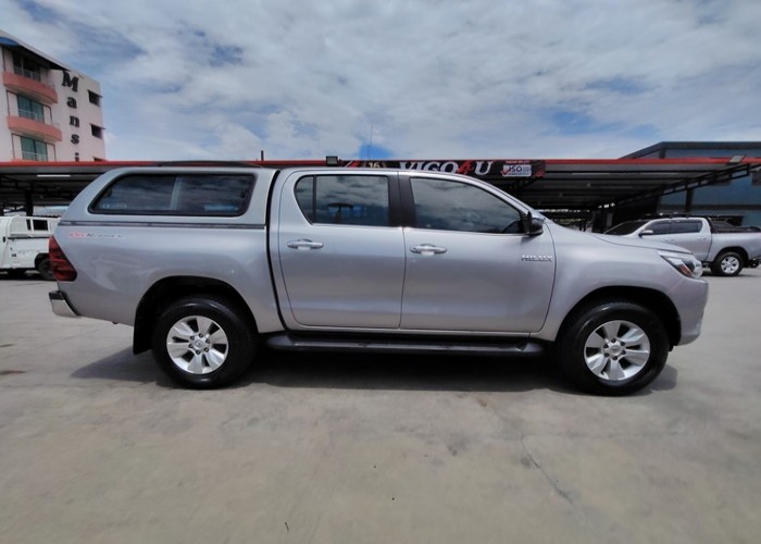 Used 12
                    TOYOTA
                     for Sale Image