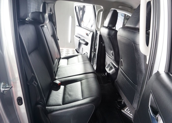 Used 7
                    TOYOTA
                     for Sale Image