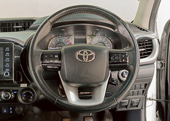 Used 6
                    TOYOTA
                     for Sale Image