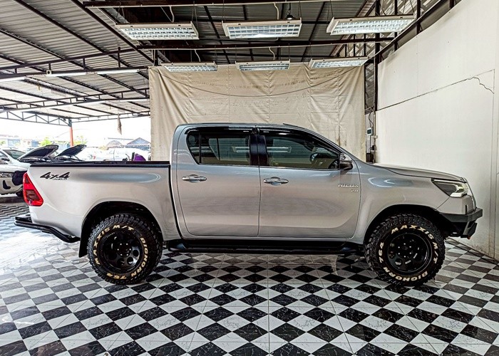 Used 6
                    TOYOTA
                     for Sale Image