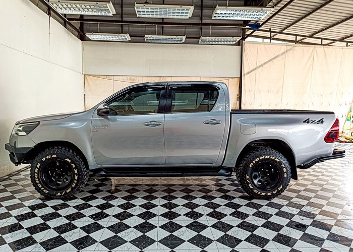 Used 6
                    TOYOTA
                     for Sale Image