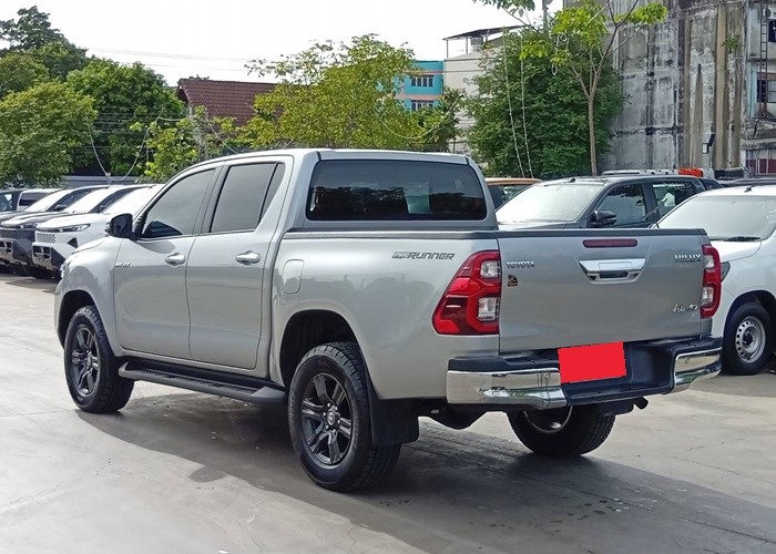 Used 12
                    TOYOTA
                     for Sale Image