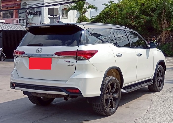 Used 8
                    TOYOTA
                     for Sale Image