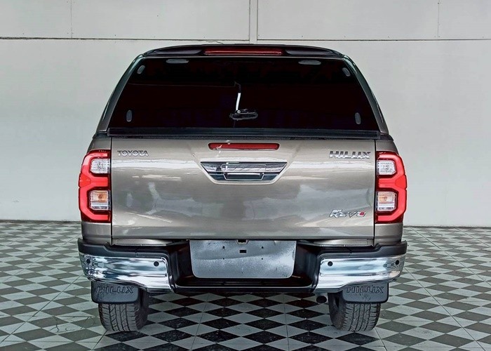 Used 7
                    TOYOTA
                     for Sale Image