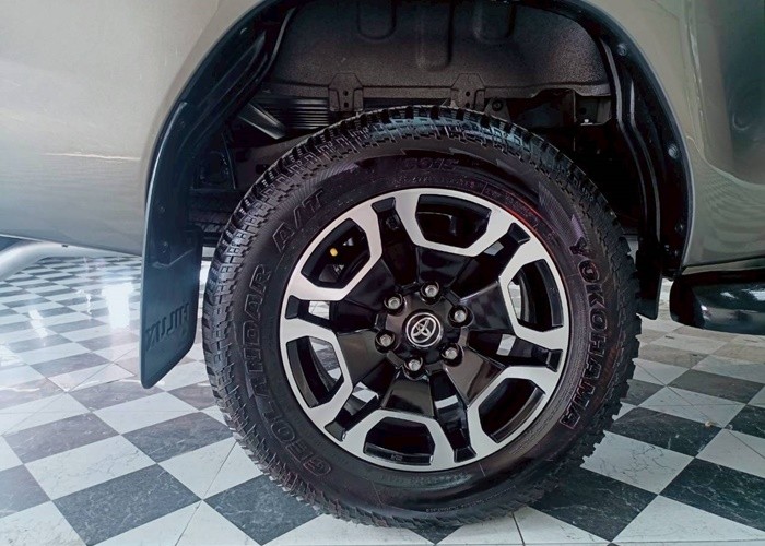 Used 7
                    TOYOTA
                     for Sale Image