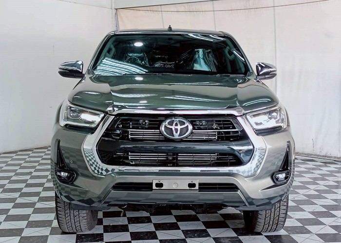 Used 7
                    TOYOTA
                     for Sale Image