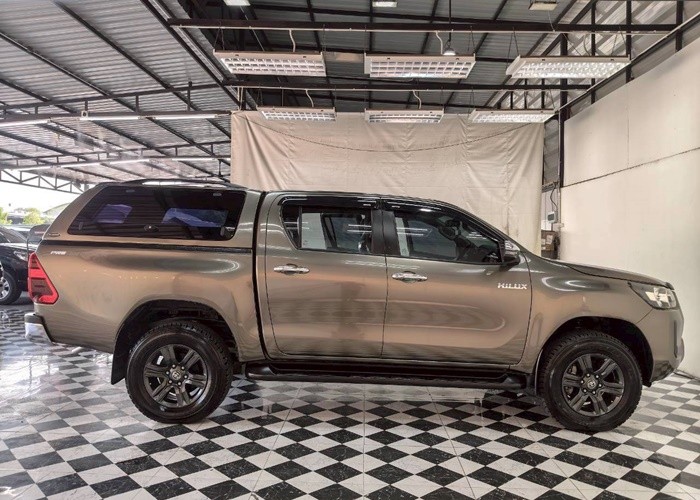 Used 7
                    TOYOTA
                     for Sale Image